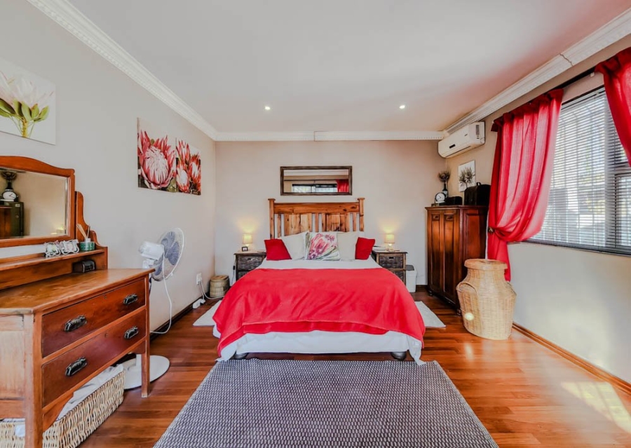 4 Bedroom Property for Sale in Soneike Western Cape